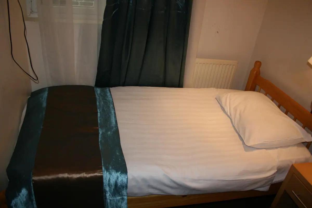 Small Single Room