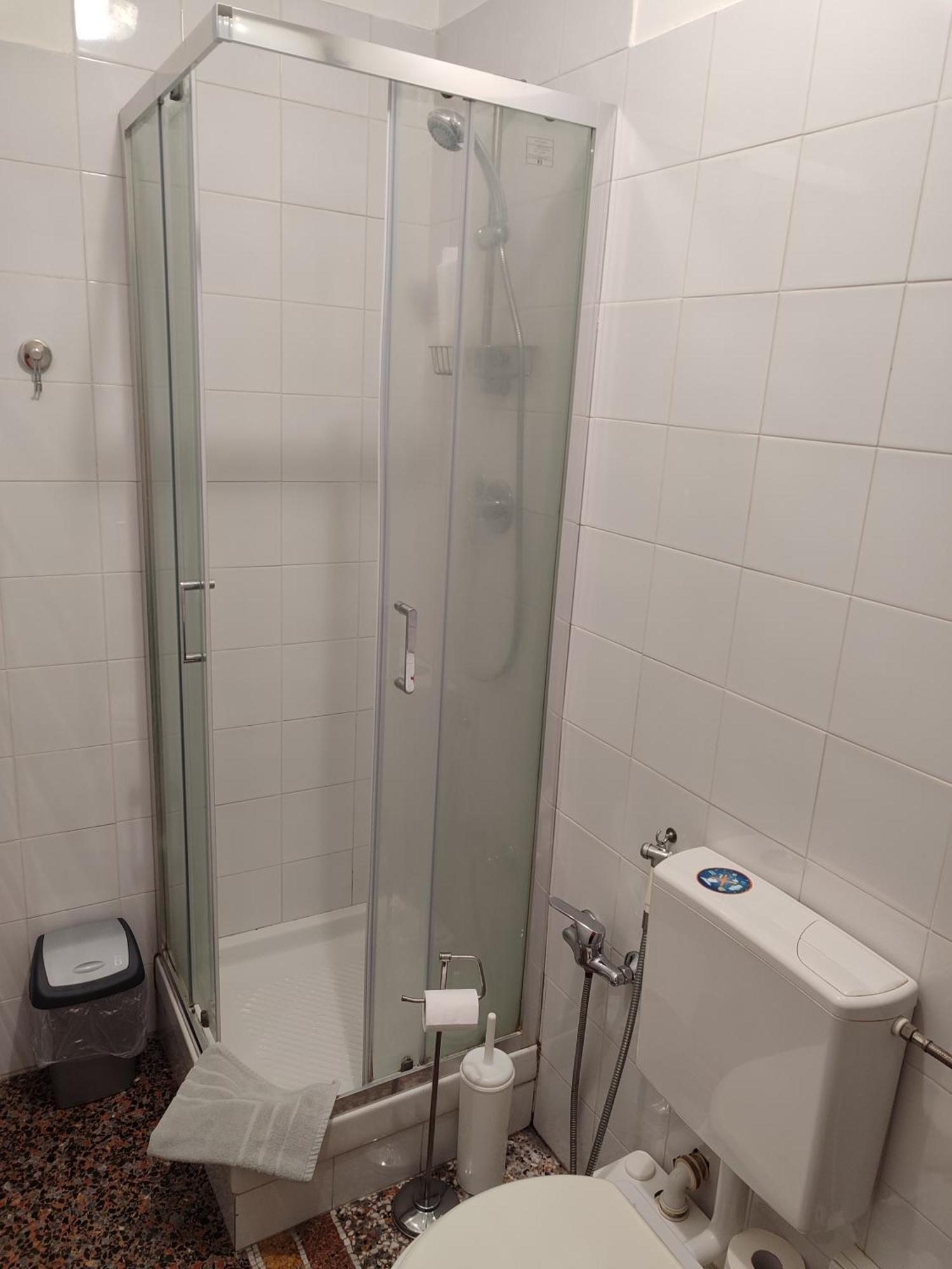 Triple Room Private Bathroom