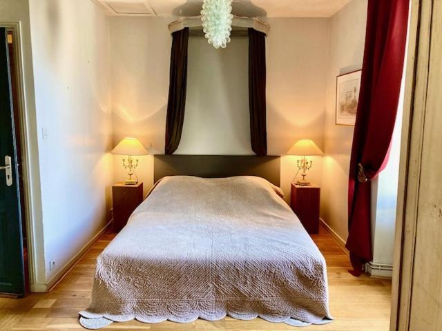 Double Room,1556094235:JPEG