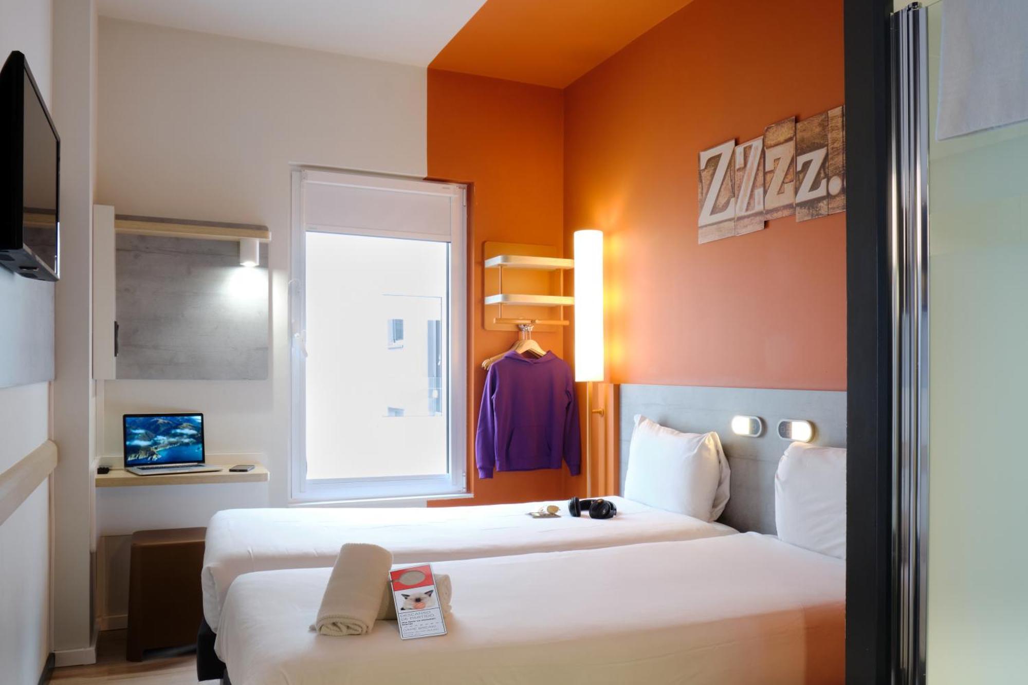 Standard Twin Room,1717177679:JPEG