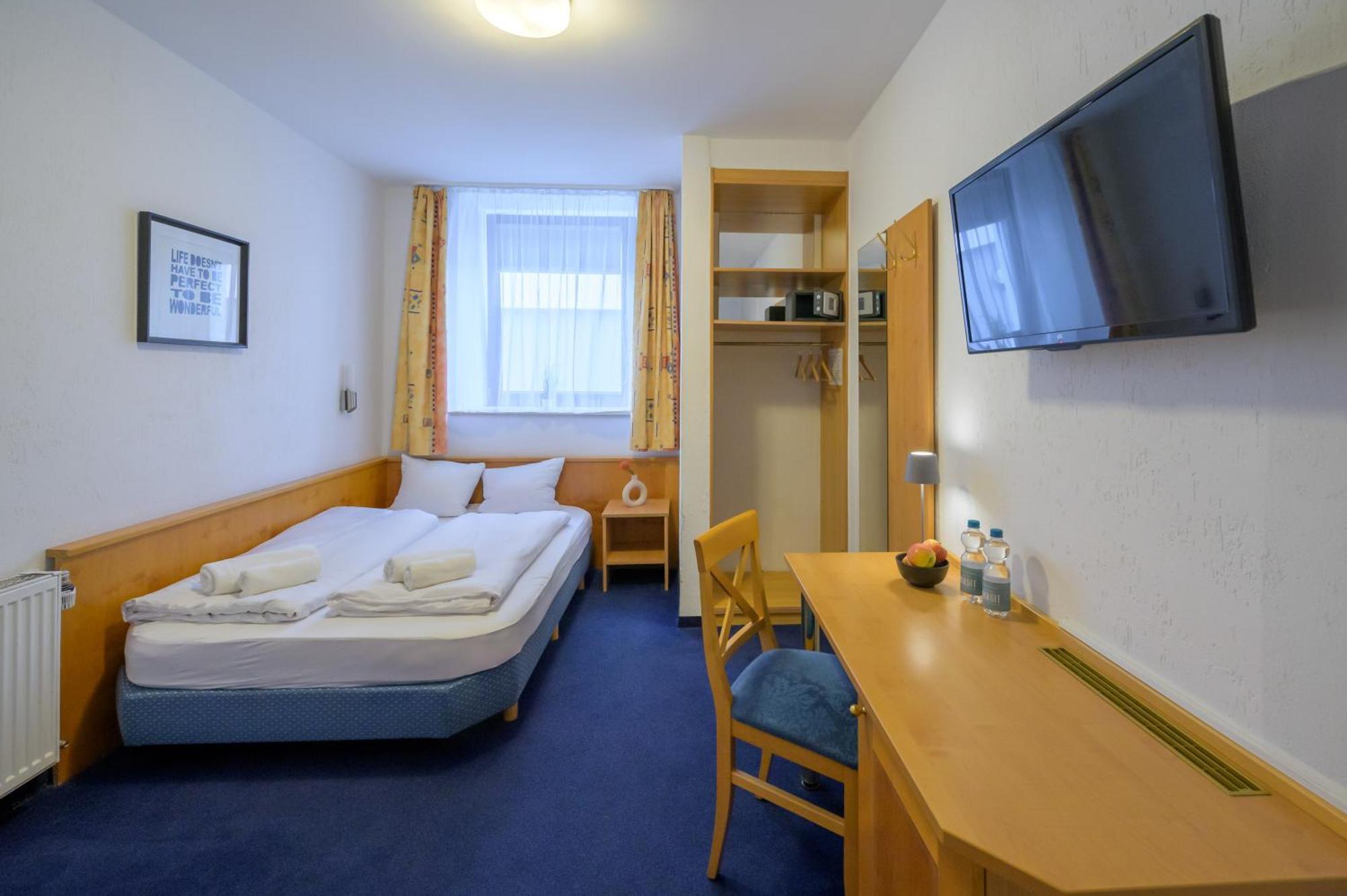 Double or Twin Room,1618821043:JPEG