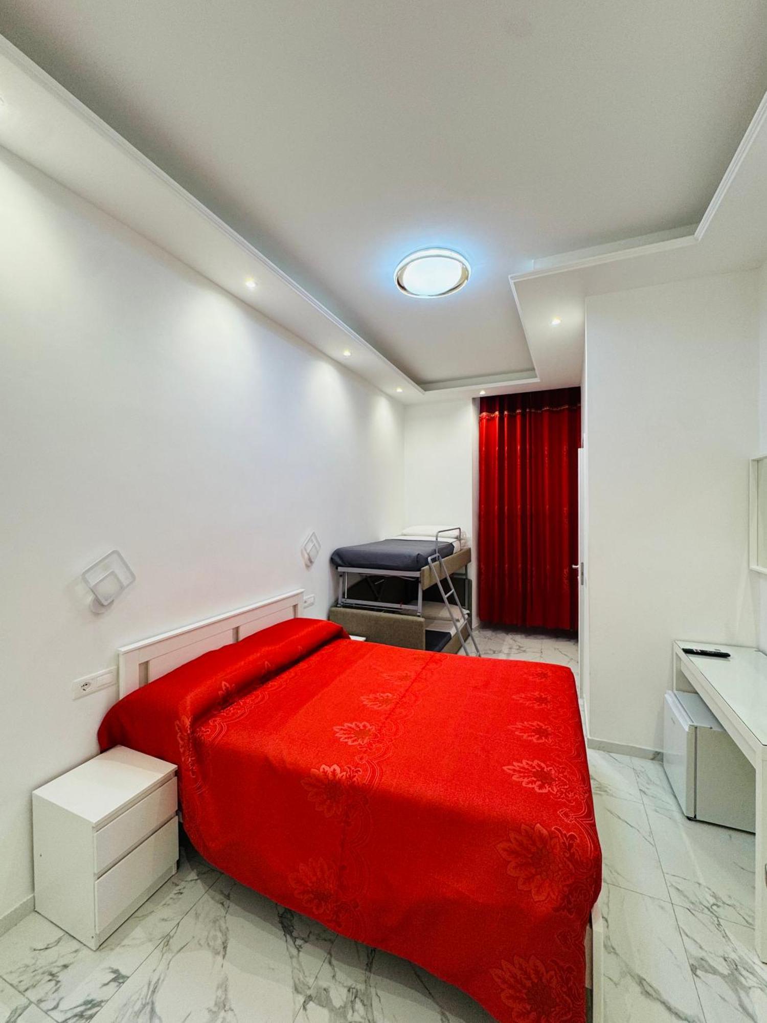 Chambre Quadruple avec Salle de Bains