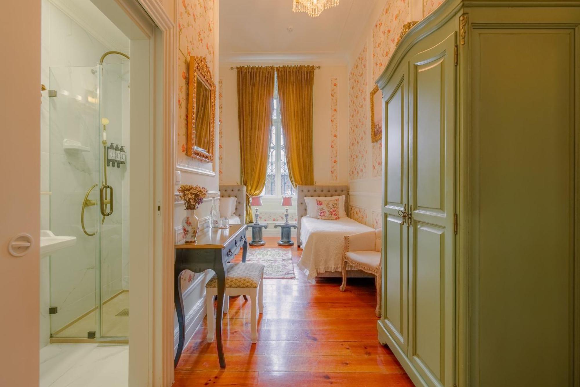 Twin Room,1722999509:JPEG