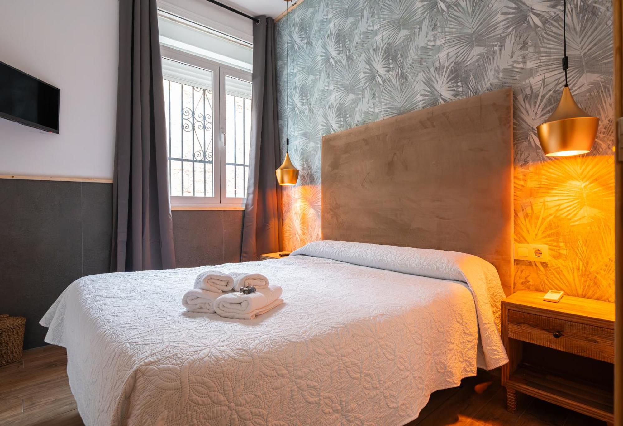 Chambre Double Économique avec Salle de Bains Privative - 1 Lit Double