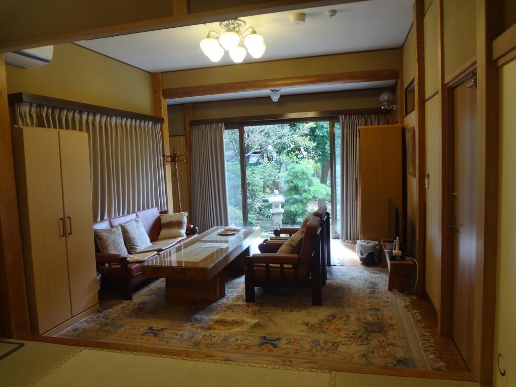 Chambre de Style Japonais – Vue sur Jardin – 101
