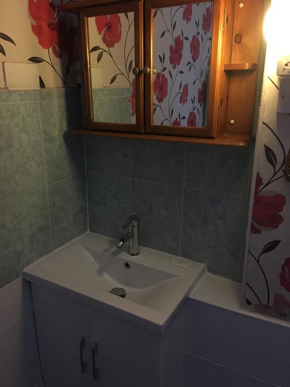 Basic Triple Room