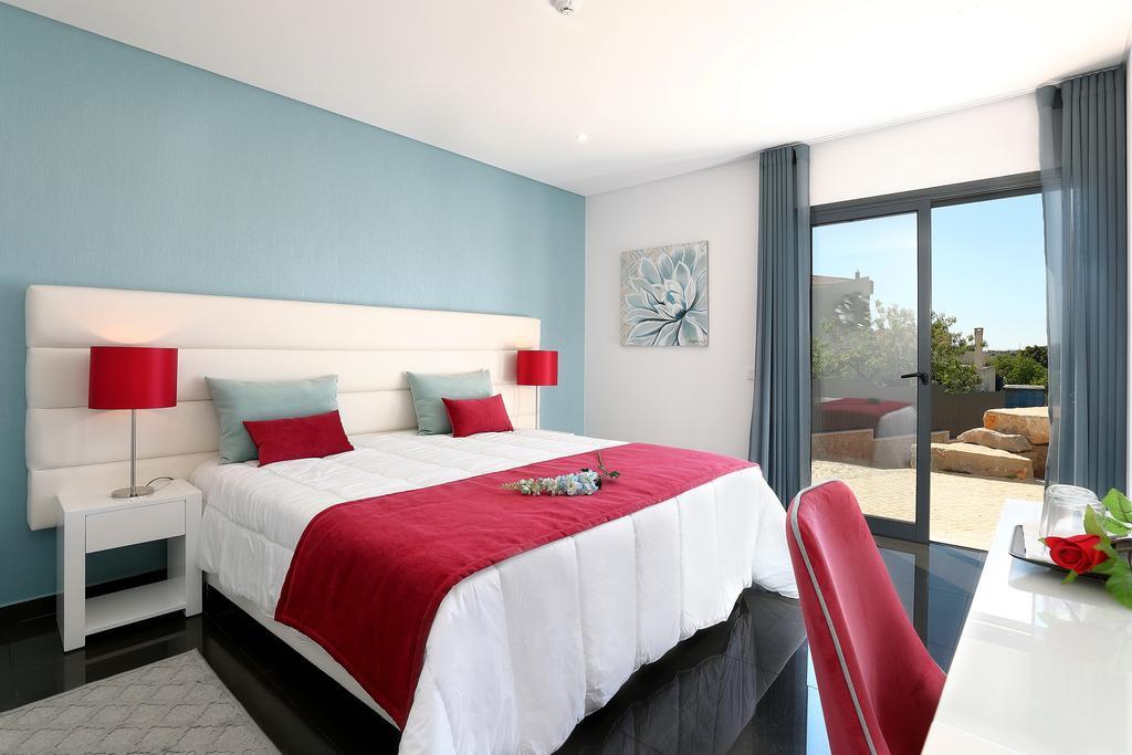Chambre Double ou Lits Jumeaux Deluxe – Vue sur Jardin