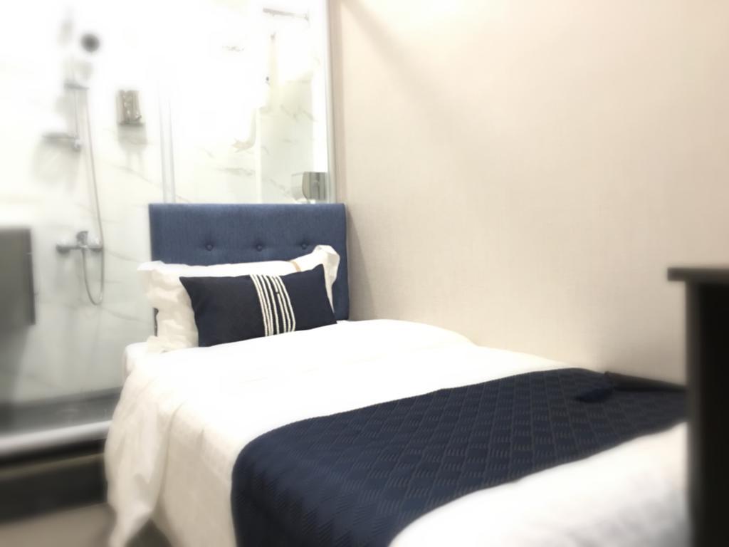 Single Room,141182940:JPEG