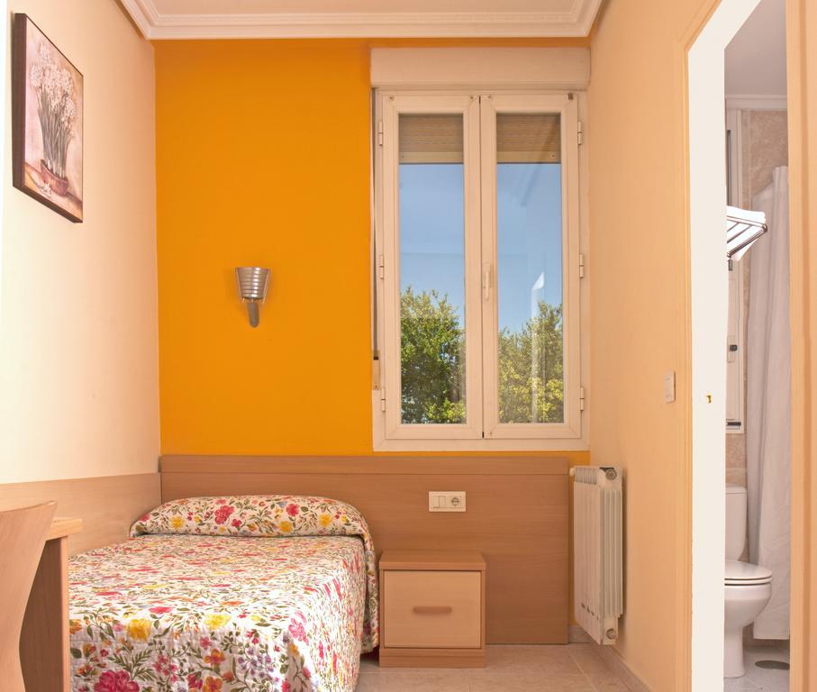 Twin Room with Private Bathroom,442890033:JPEG