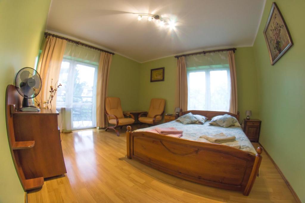 Apartment,112484808:JPEG
