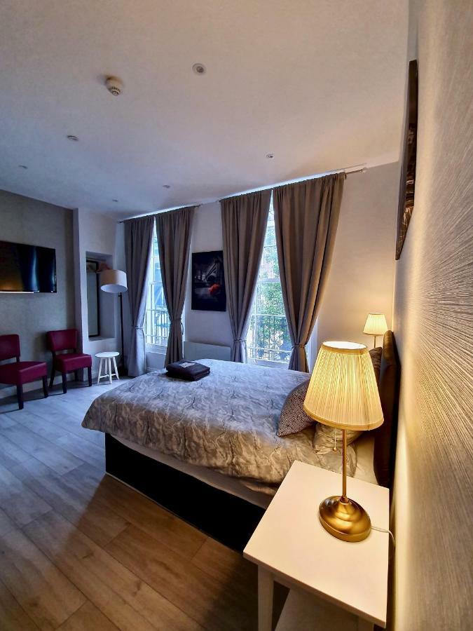 Chambre Double Deluxe avec Douche