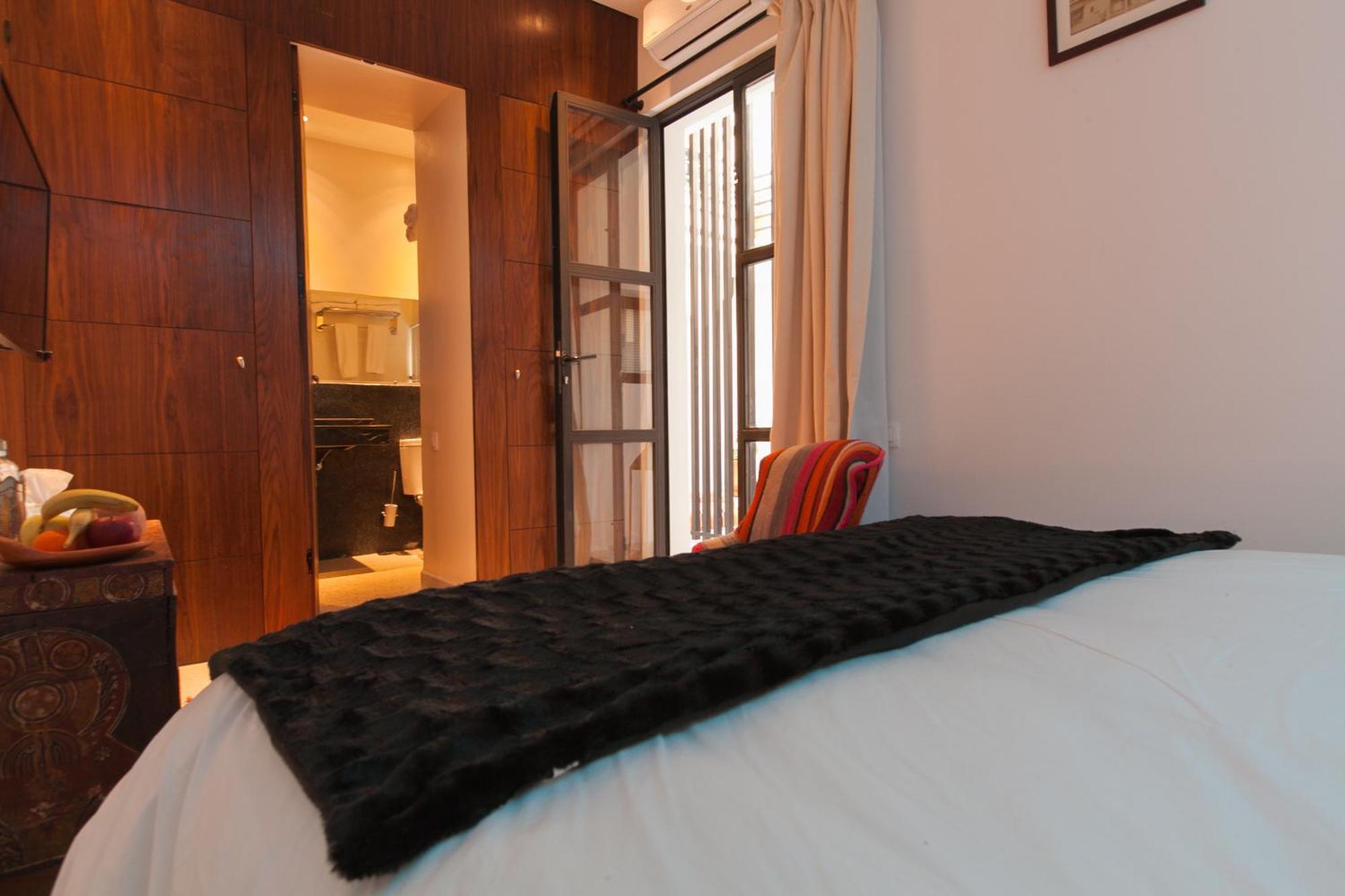 Double Room Private Bathroom