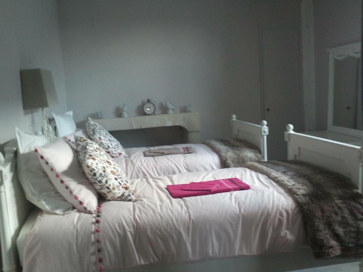 Chambre Lits Jumeaux avec Salle de Bains Privative