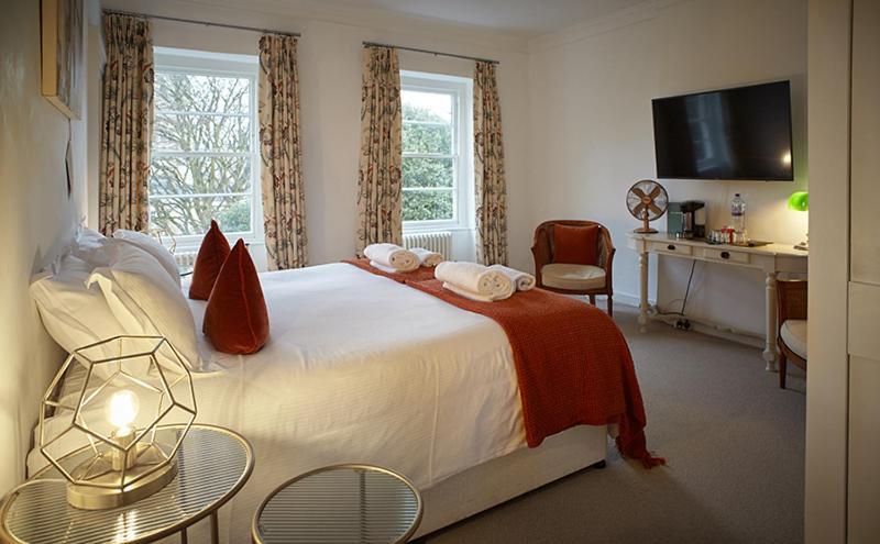 Superior King Room
