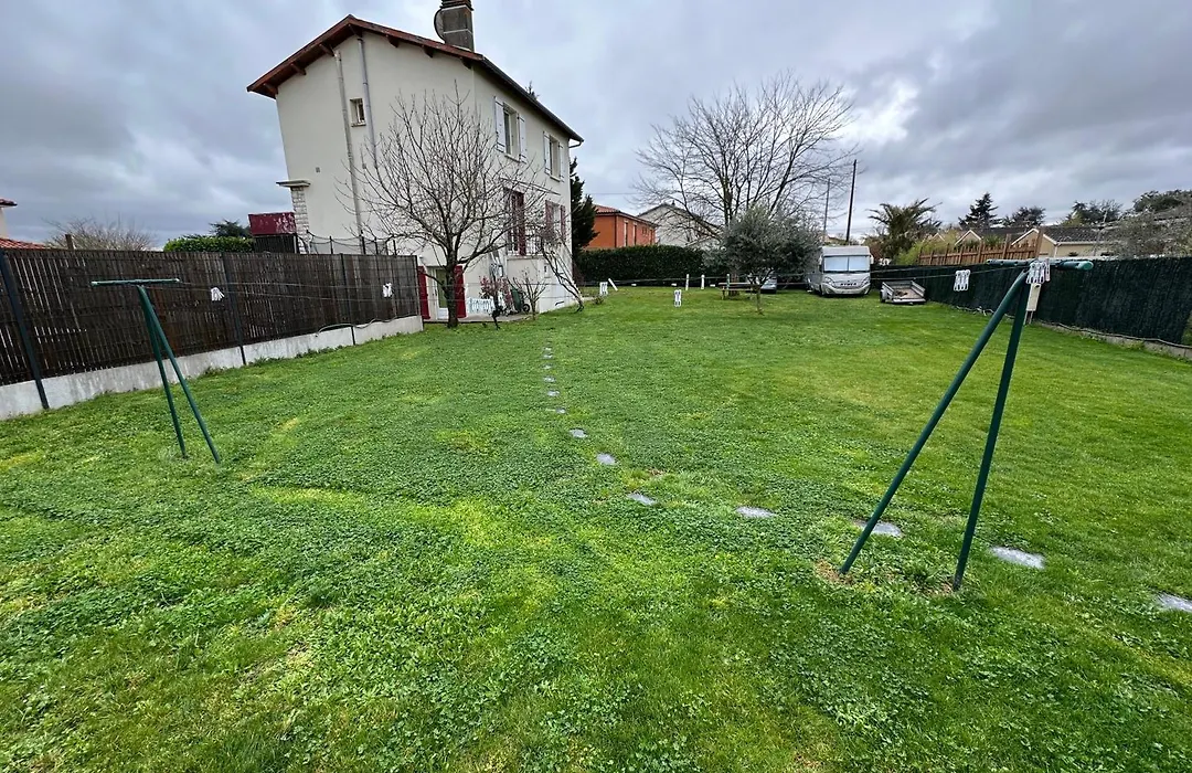 Villa La Libellule 160 m2 avec 5 Chambres 2 Sdb 2 Wc Grand Jardin et Parking Privé-1
