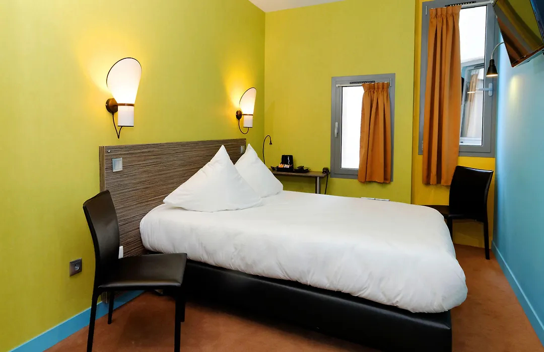 Republik Hotel-1