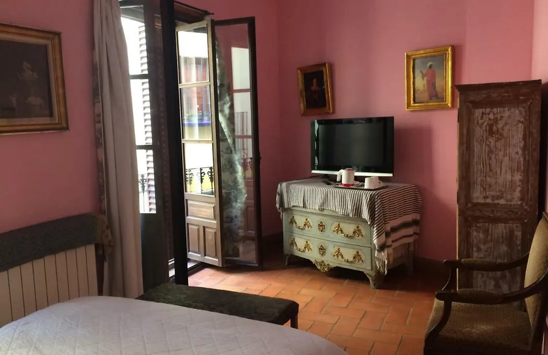 Hostal Casa Del Buen Viaje-1