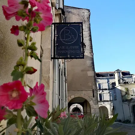 La Belle Amarre-2
