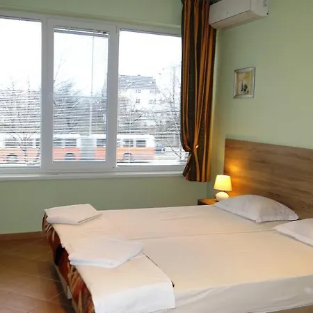 Guest Rooms Kom-3