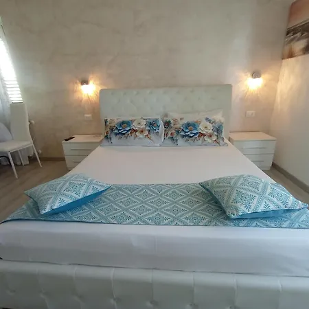 Viola Di Mare Rooms And Parking-3