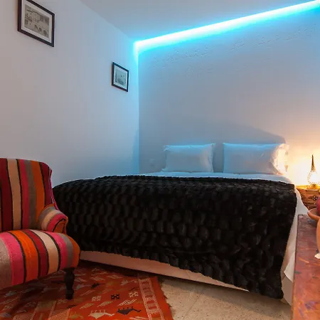 Riad Zebrakaro-2