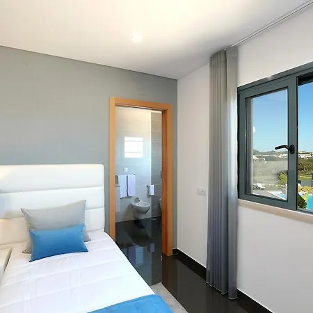 Sunfield Guest House - Only Adults-3