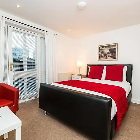 Surrey Quays House-3
