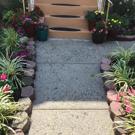 Beautiful Room Near Jfk And Close To Laguardia Airports-2