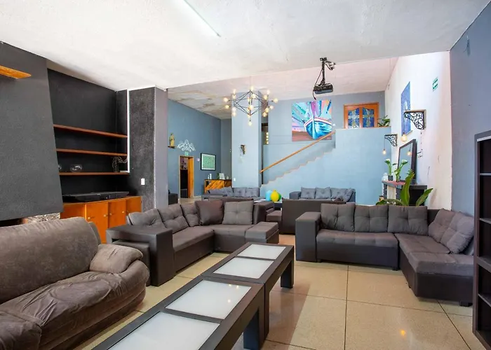 Hostal La Paz & Love Guadalajara