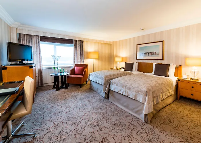 Hilton Waterfront