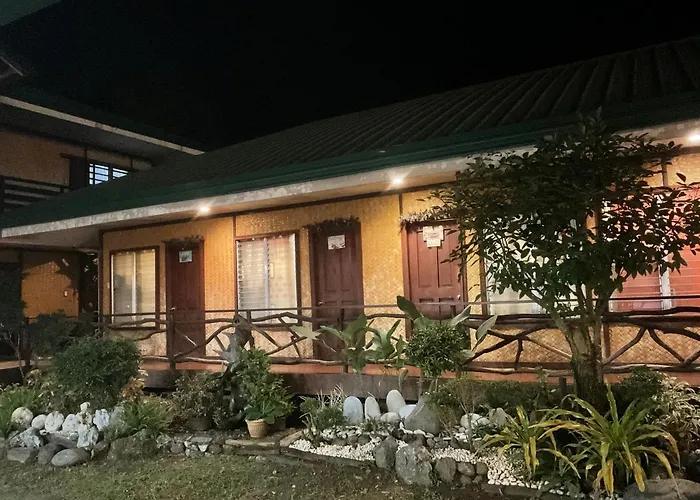 Pinaluyan Guest House