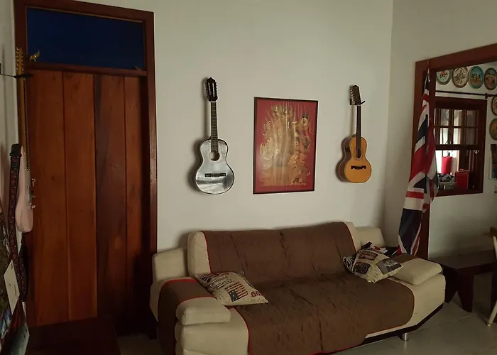 Casa Cultural Caiçara Paraty - Suites com WiFi, Vaga privativa, próxima ao Centro Histórico