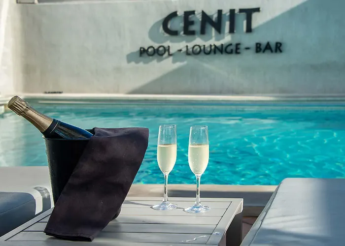 Hôtel pour familles: Hotel Cenit & Apts Sol Y Viento