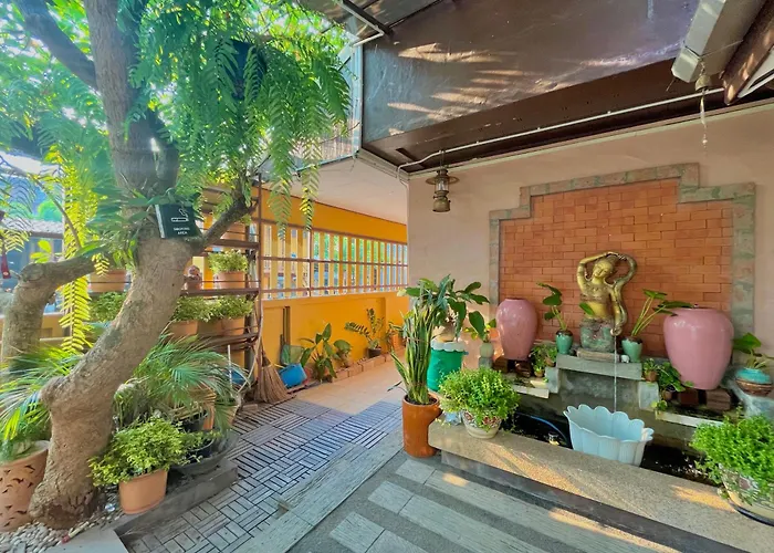 Baan Baramee House