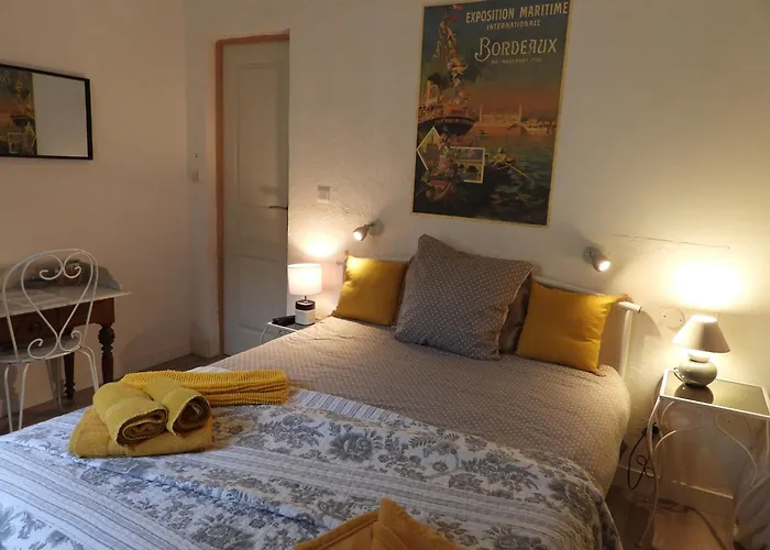B&B: B&B Le Miroir aux Fées Bordeaux