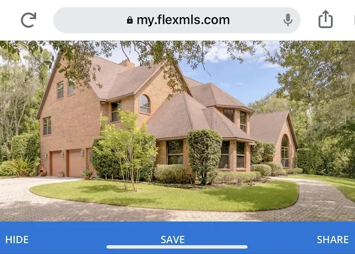 Awesome Shared Villa 20 Minutes From The Beach