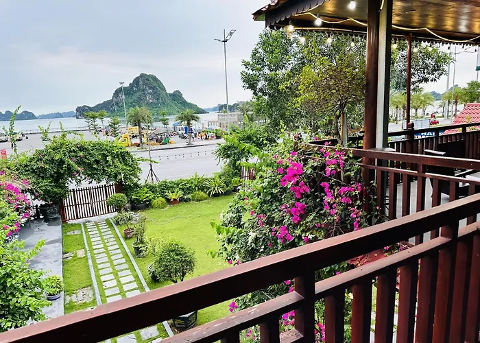 Kim An Homestay, Pizza - Cafe