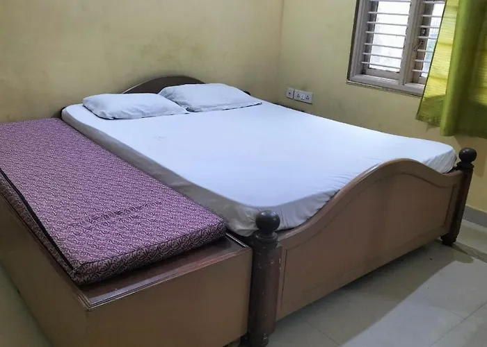 Sapphire Inn