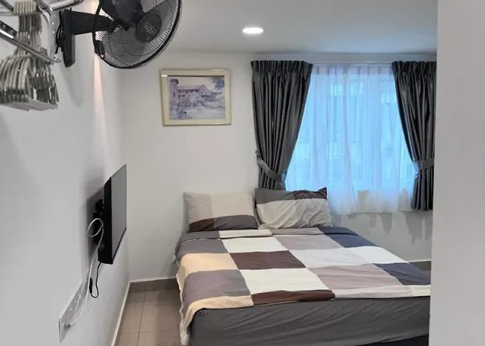 Famosa 2 Stay At Ong Kim Wee