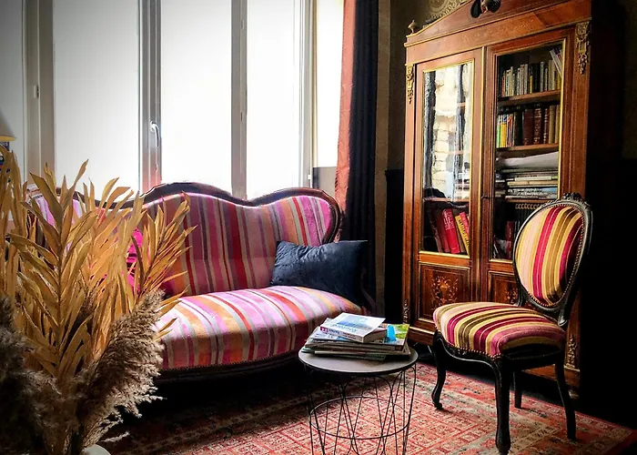 Au Coeur De Bordeaux - B&B Et Cave À Vin