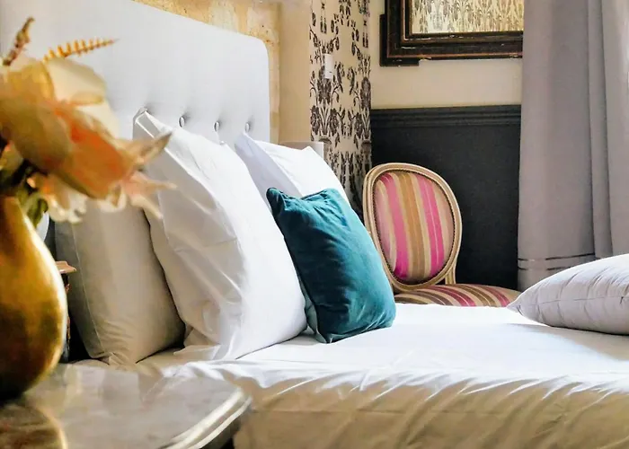 Au Coeur De Bordeaux - B&B Et Cave À Vin