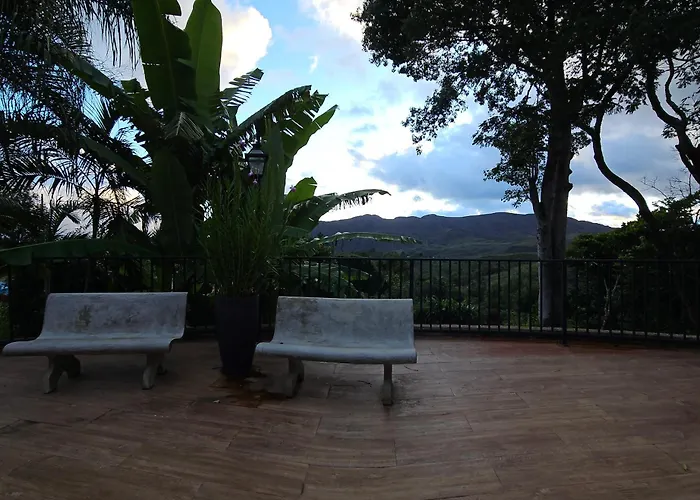 Hospedaria Flor Do Trovao