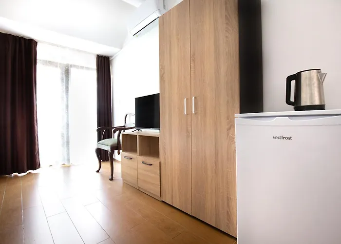 Nova Guesthouse - Private En-Suite Rooms I Sofia Center I Self Check-In