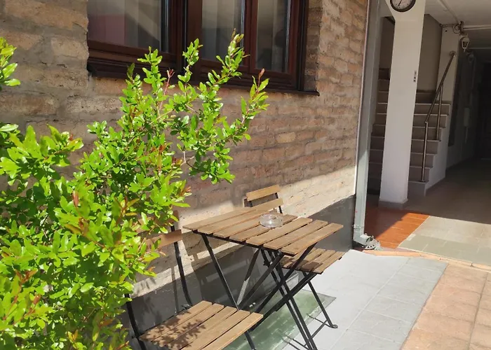 Apartments & Accommodation Stojic