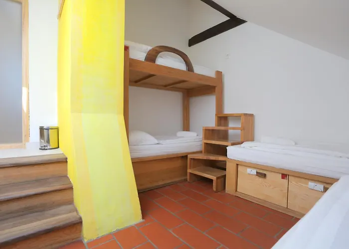Hostel Celica