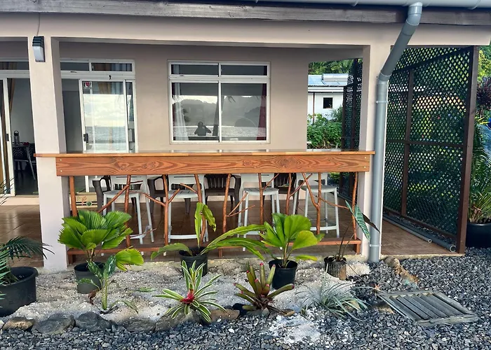 Montrose Place Huahine - maison en bord de mer