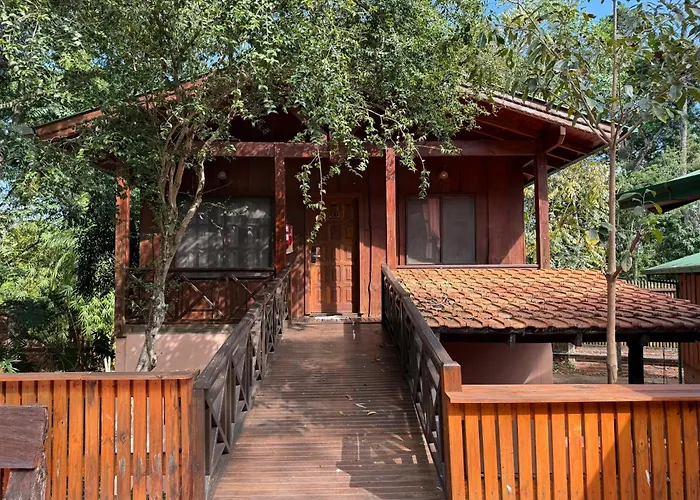 Palo Rosa Lodge