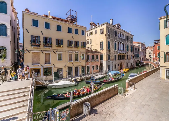 B&B Luxury San Firmino Canal View