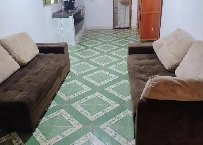Alugo Quarto Com 1 Cama Casal E 2 Solteiro