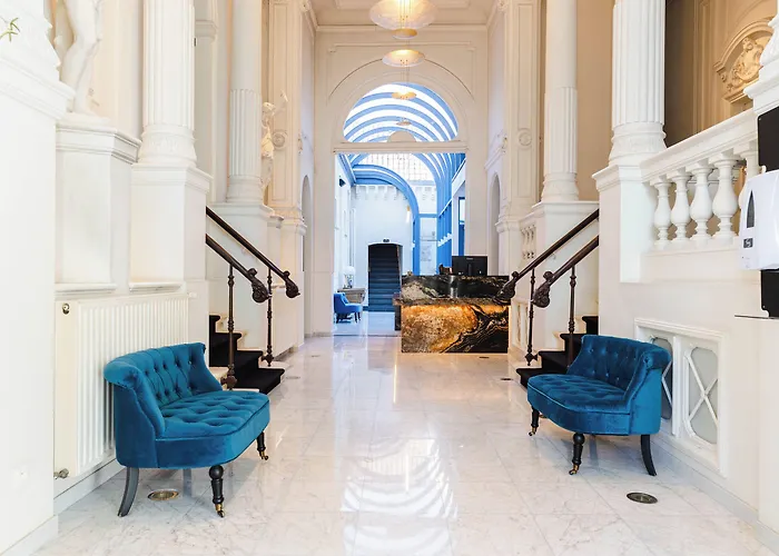Hôtel de luxe: Golden Tree Hotel